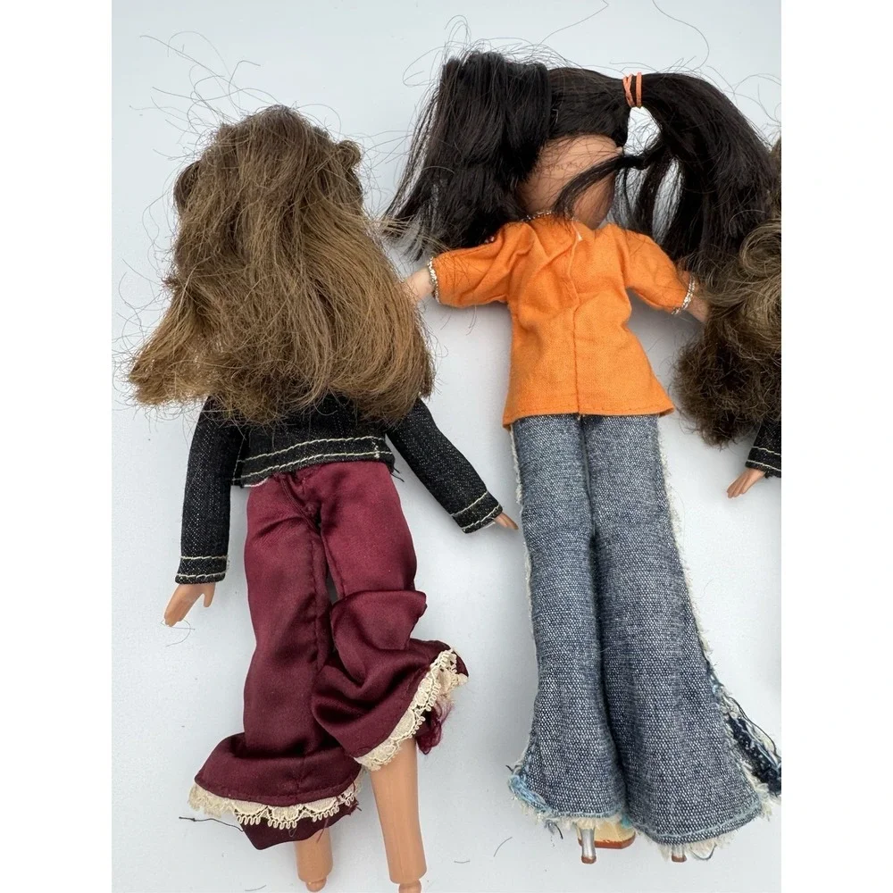 Lot Of 6 MGA Bratz Dolls Vintage‎ Y2K